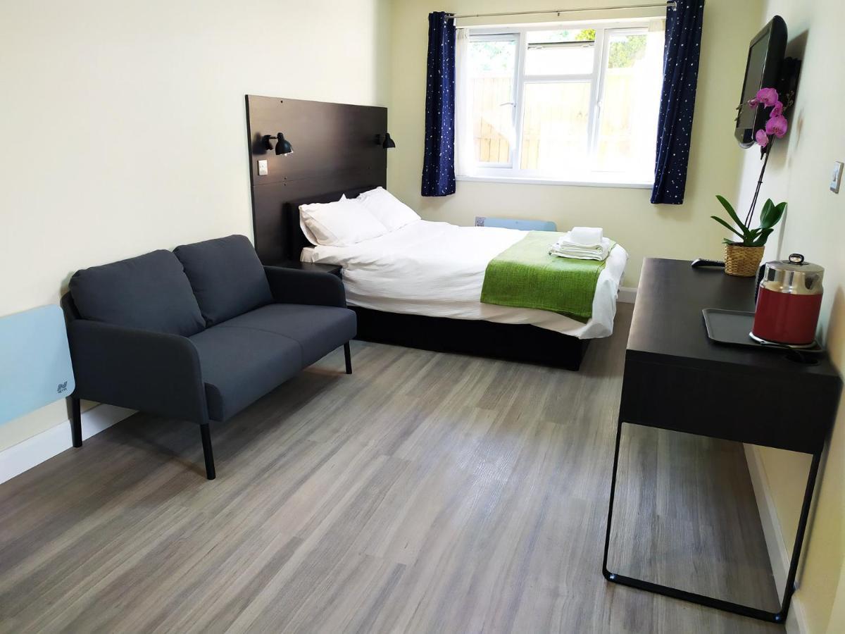 The Yew Studio - Self Contained One Bed Studio Flat With Parking 牛津 外观 照片